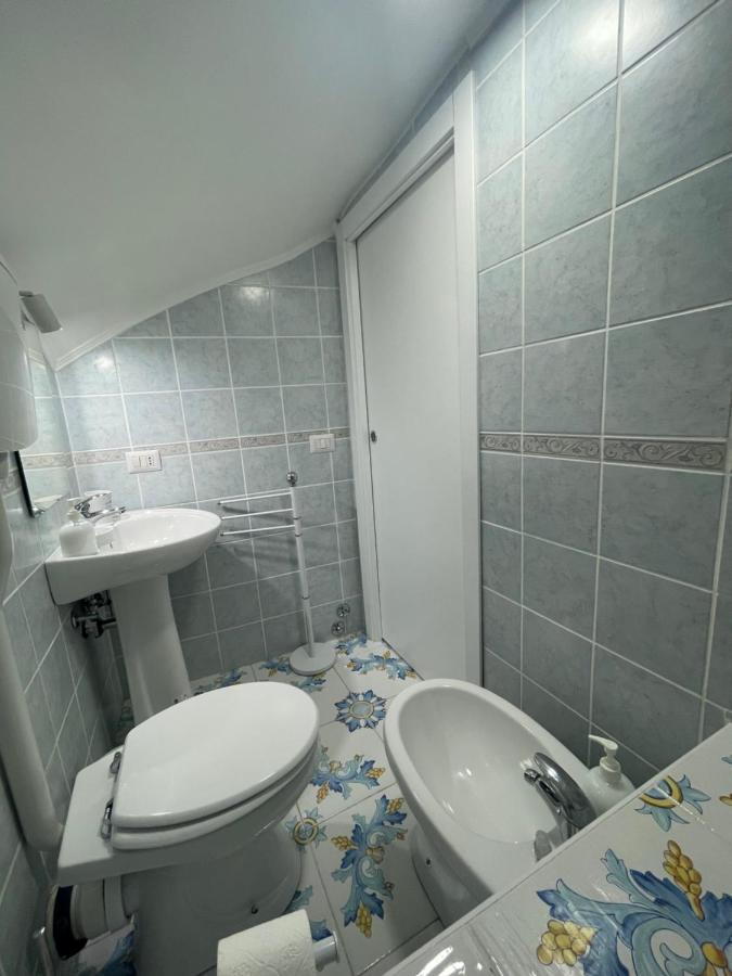 Caterina 70 Apartment Napoli Bagian luar foto